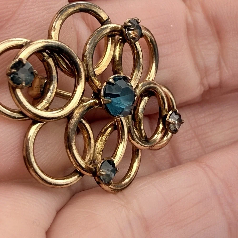 Vintage WRECCO 12K Gold Filled Circle Brooch Blue Rhinestone Atomic Pin
